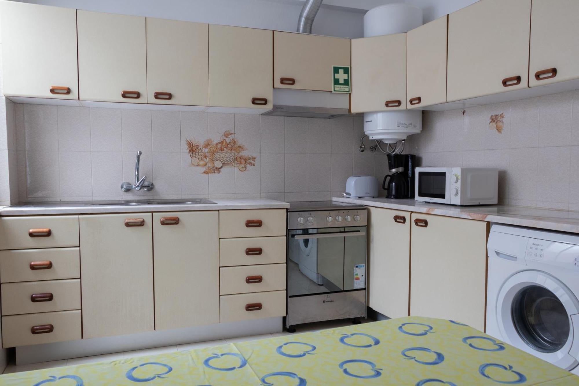 Blife Martinya House - Private Rooms And Apartments Ольян Экстерьер фото